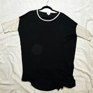 LuLaRoe Black and Cream Tunic Top